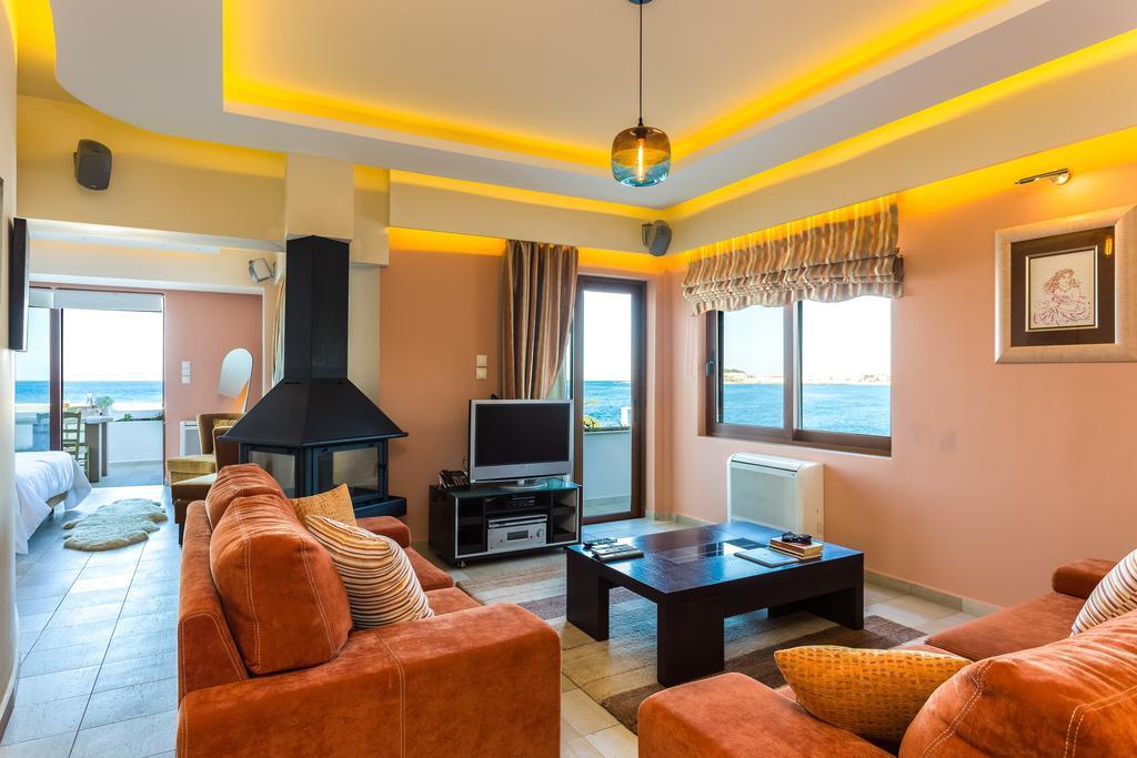Cavo Seaside Suites (Adults Only) Resmo Dış mekan fotoğraf