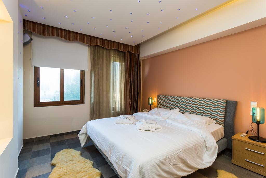 Cavo Seaside Suites (Adults Only) Resmo Dış mekan fotoğraf