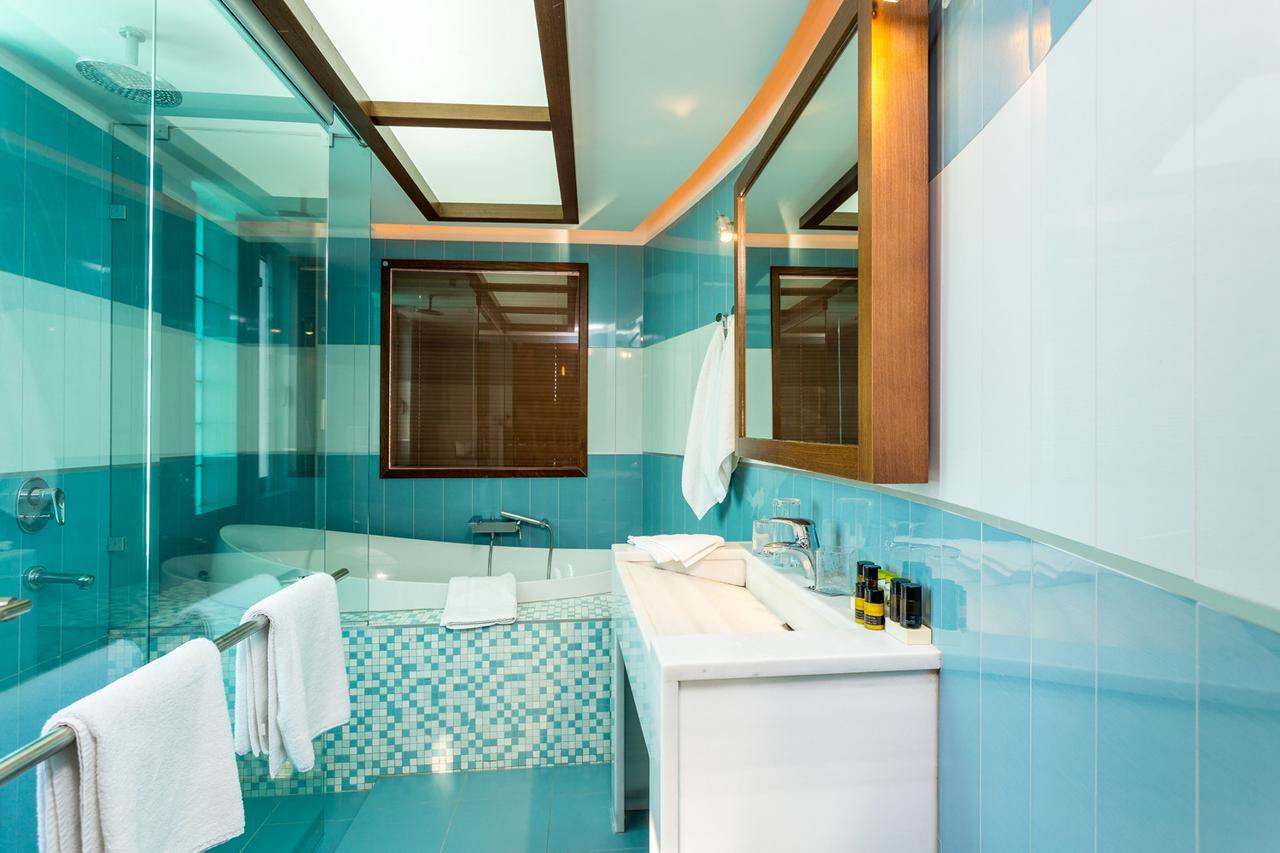 Cavo Seaside Suites (Adults Only) Resmo Dış mekan fotoğraf